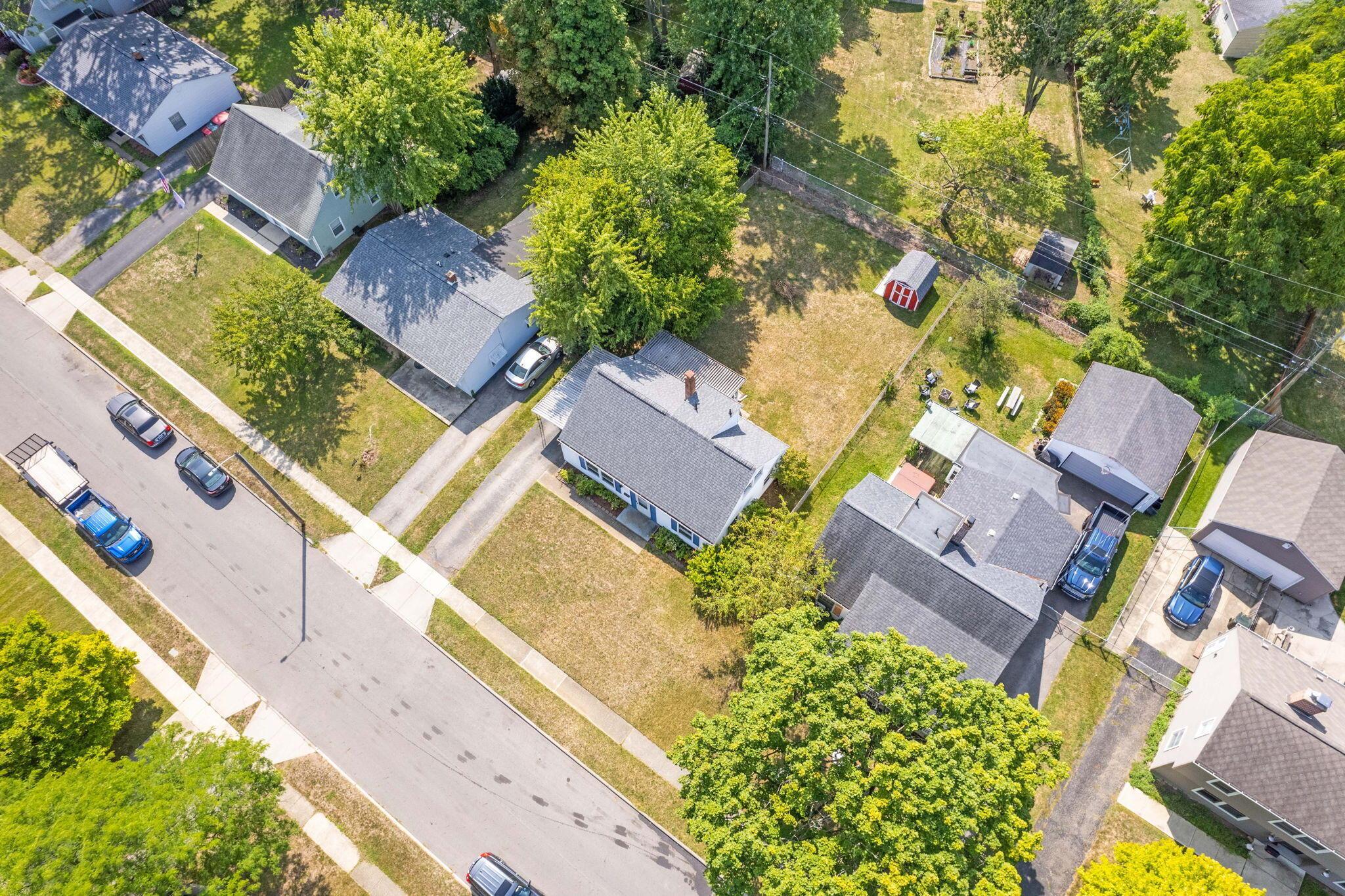 4791 Annhurst Road Columbus, OH 43228 - Photo 12 of 33 4-web-or-mls-DJI_0004