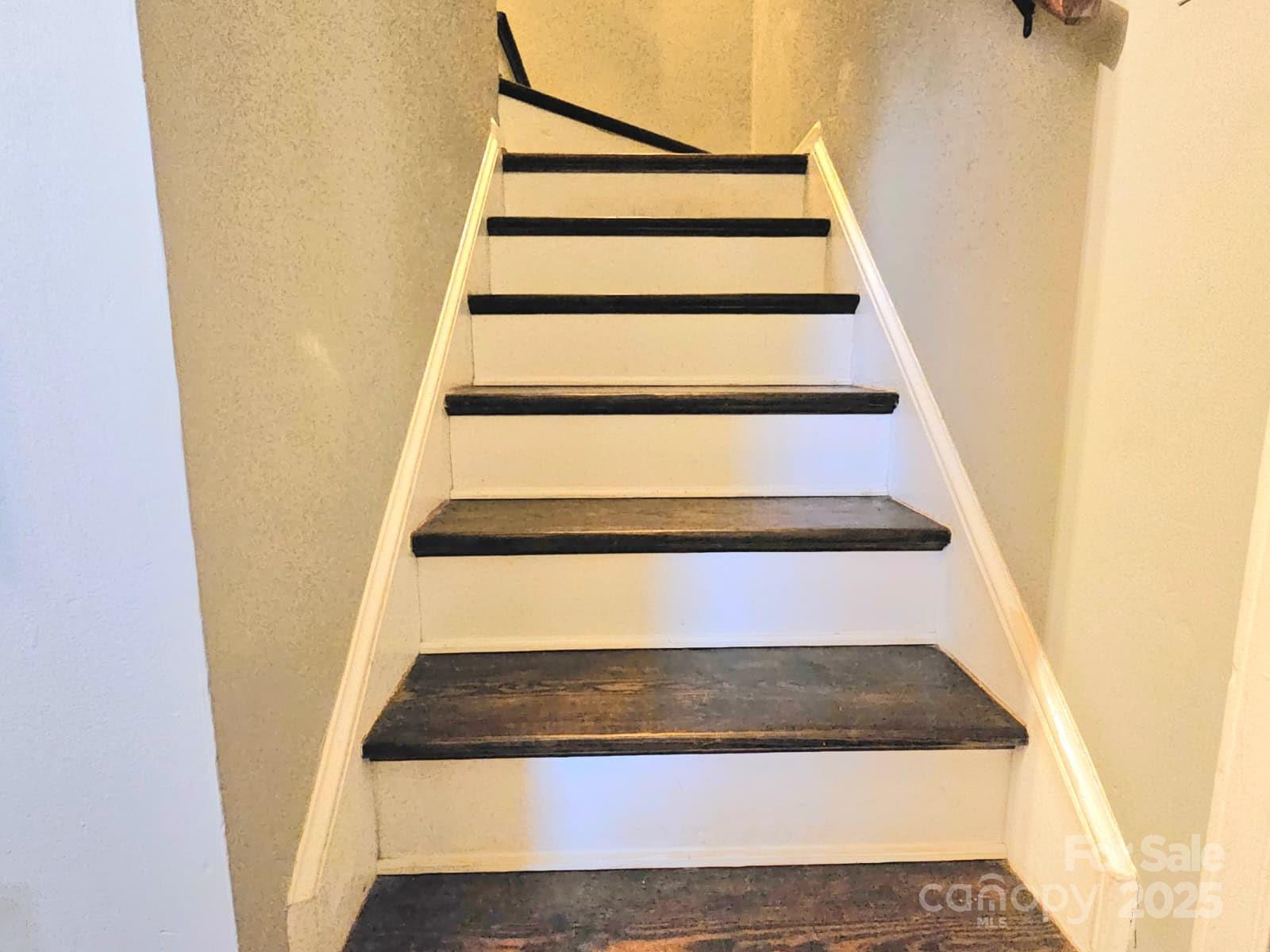 7344 Rena Mae Lane Charlotte, NC 28227 - Photo 11 of 19 a view of entryway