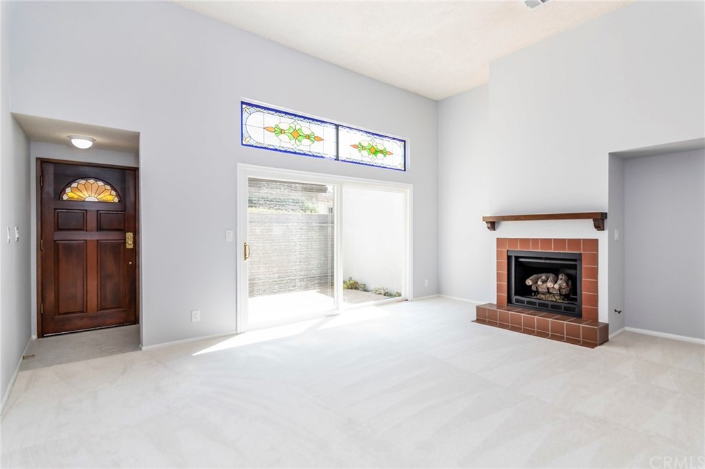 116 South Broadway, Unit E Redondo Beach, CA 90277 - Photo 3 of 17