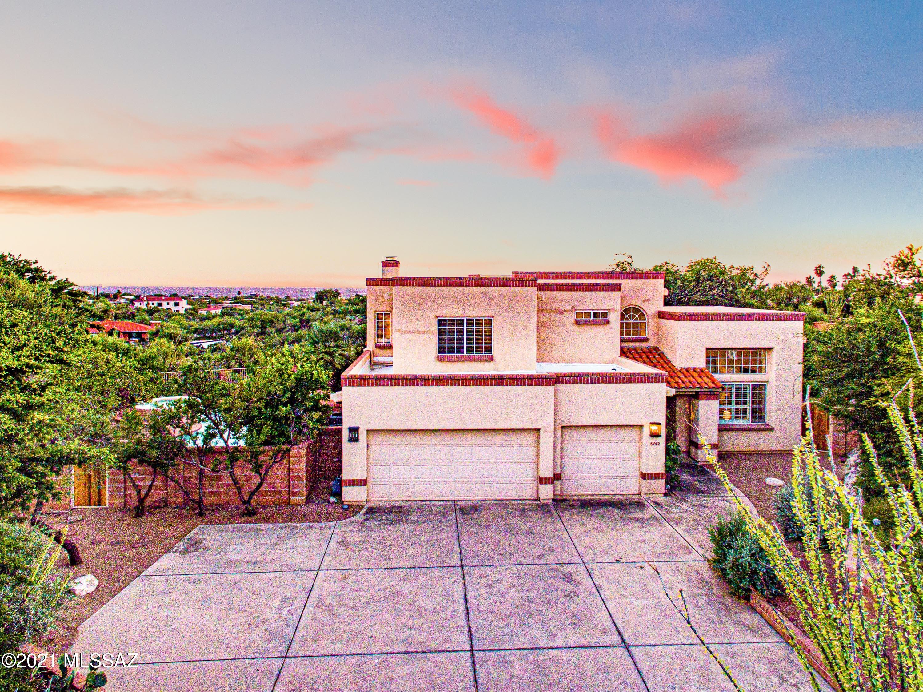 5442 North Cres Ridge Drive Tucson, AZ 85718 - Photo 4 of 50