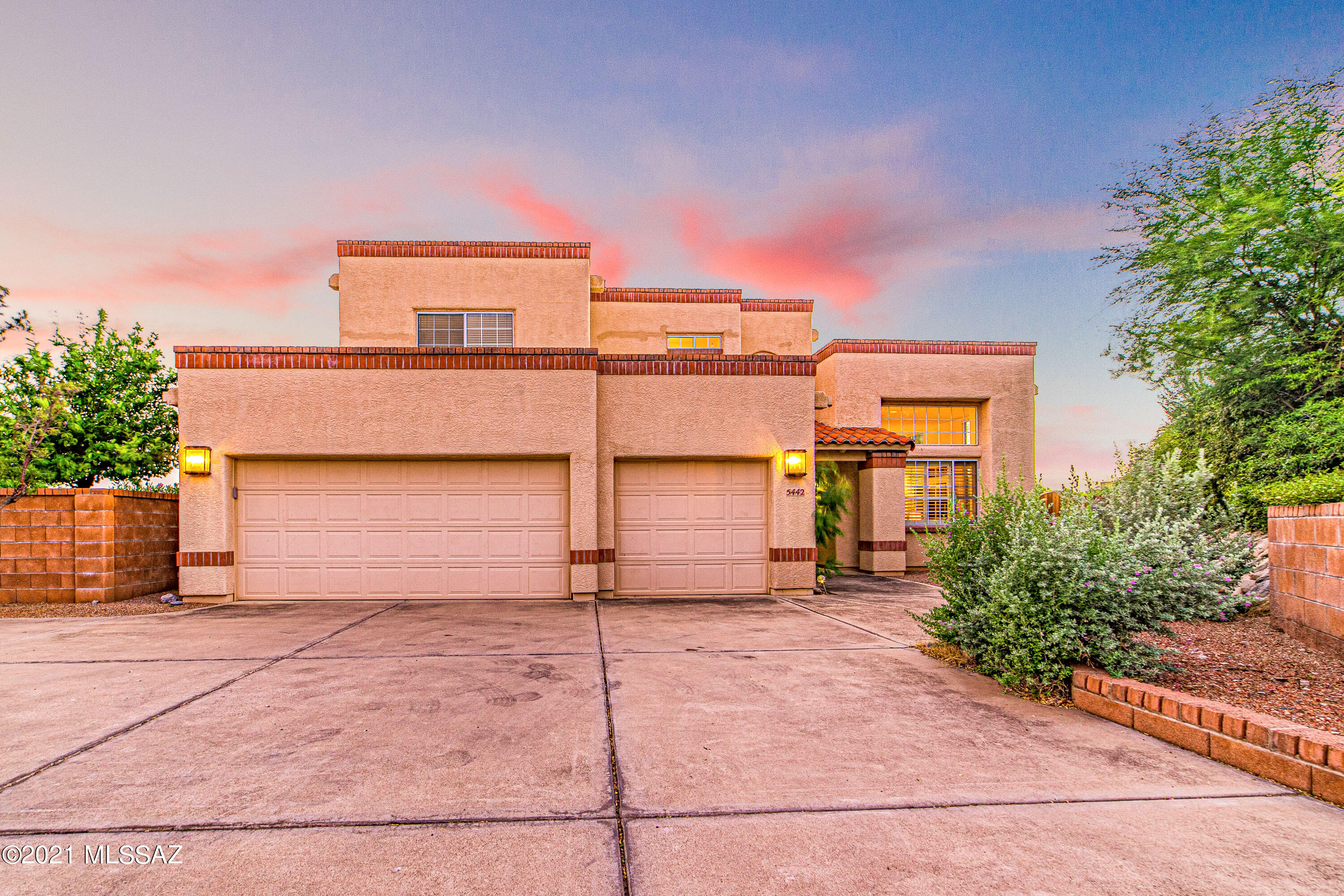5442 North Cres Ridge Drive Tucson, AZ 85718 - Photo 6 of 50