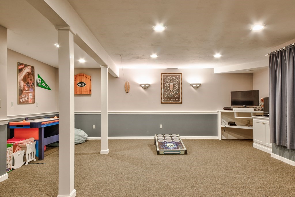 16 Kimball Road Hopkinton, MA 01748 - Photo 27 of 34 Gallery Image 27