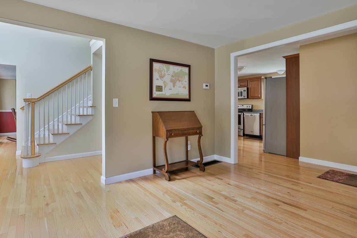 57 Lawrence Corner Road Pelham, NH 03076 - Photo 14 of 40