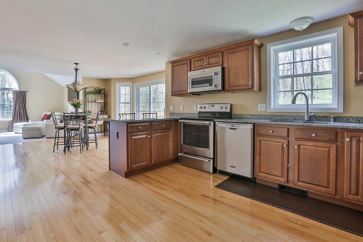 57 Lawrence Corner Road Pelham, NH 03076 - Photo 5 of 40