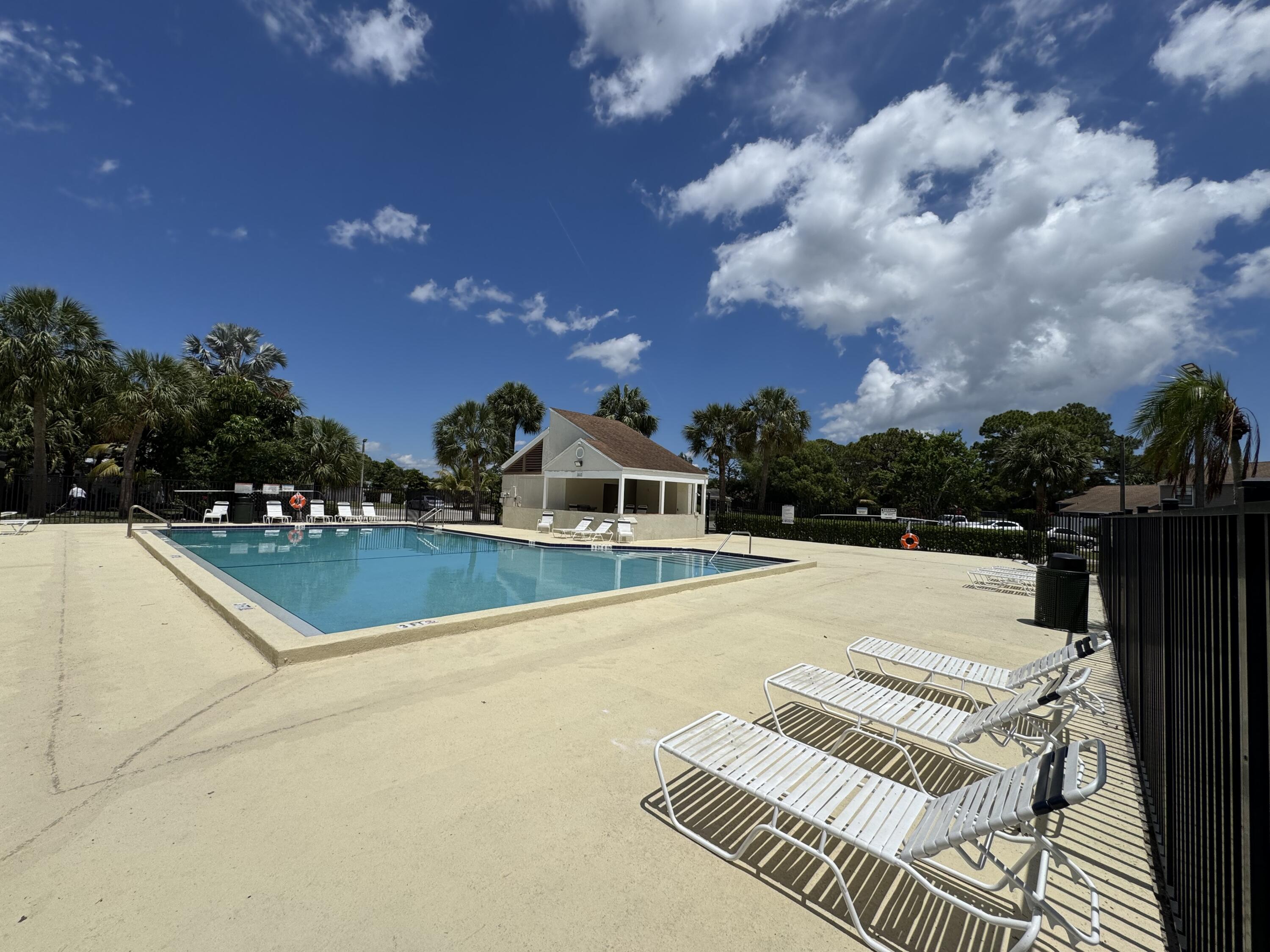 116 Sherwood Circle, Unit 7A Jupiter, FL 33458 - Photo 24 of 29 Community Pool