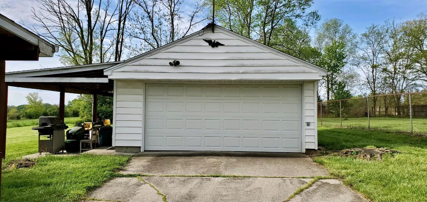 8527 Keister Road Germantown, OH 45327 - Photo 18 of 20