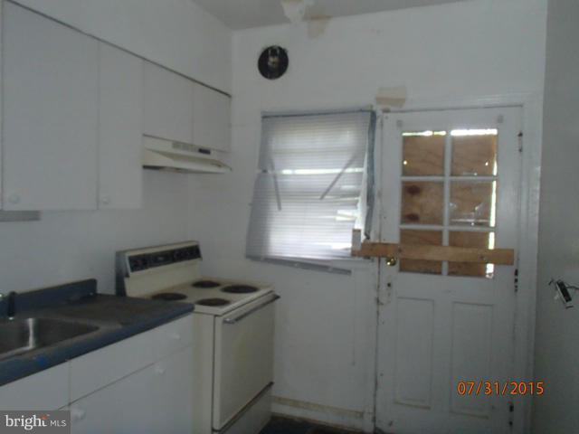 5510 Lothian Road Baltimore, MD 21212 - Photo 6 of 22 Kitchen