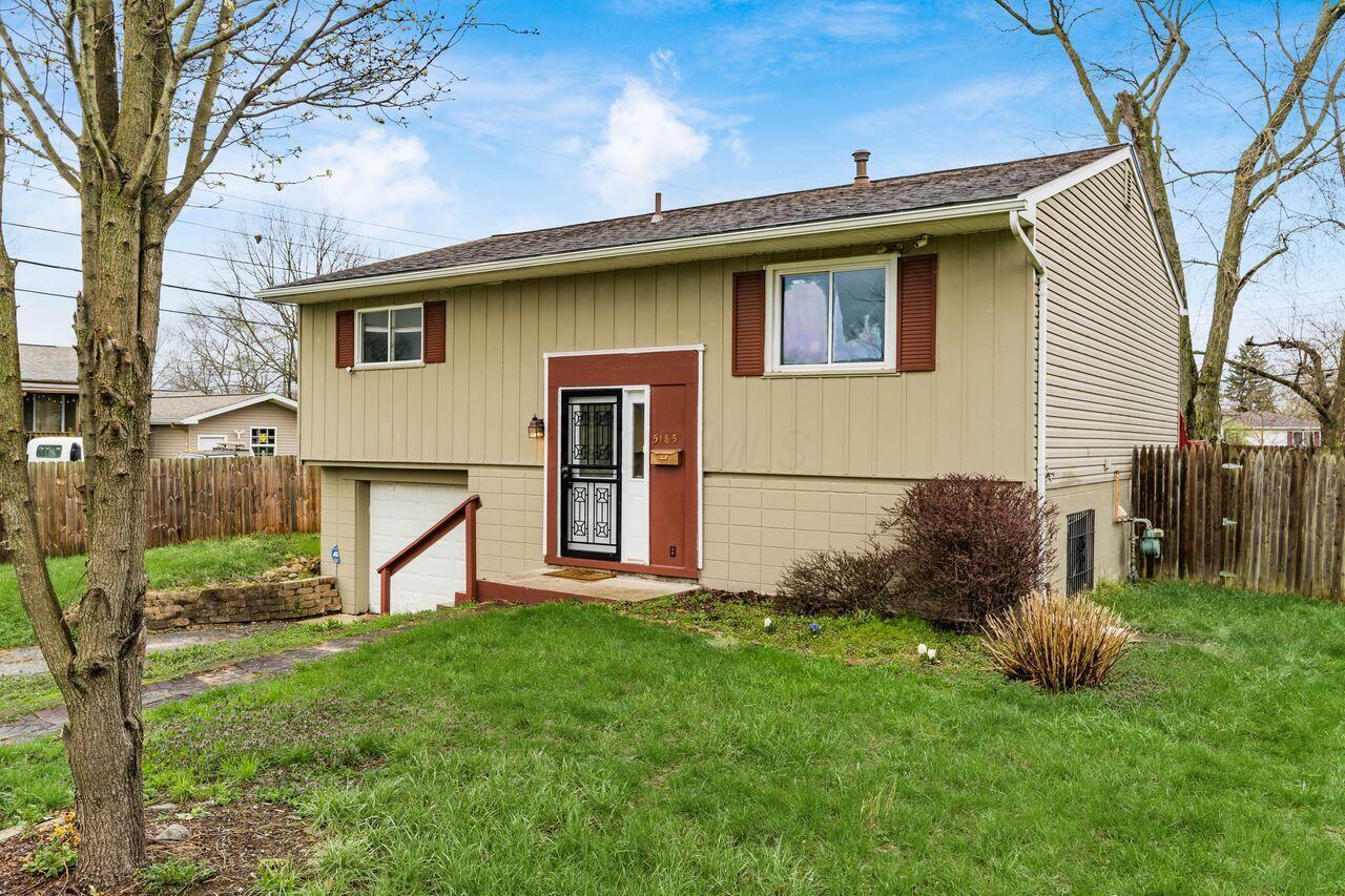5185 Rutledge Drive South Columbus, OH 43232 - Photo 4 of 37 004_r_S_Columbus_OH_43232_USA