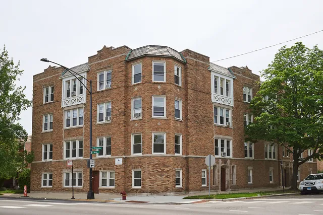 $1,375 | 3229 West Ardmore Avenue, Unit 1, Chicago, IL 60659