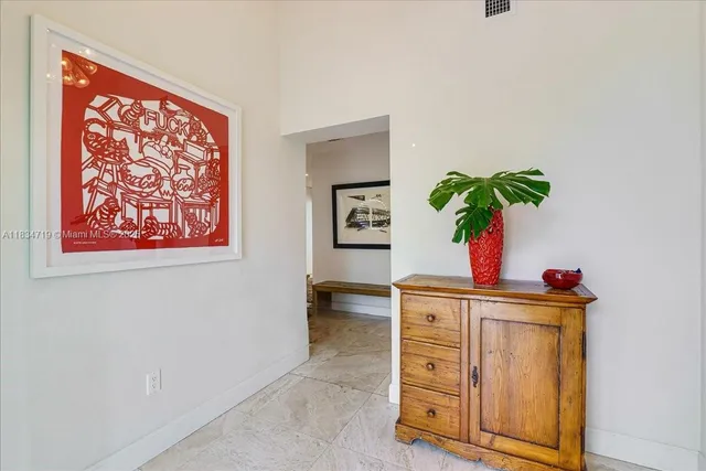 $16,900 | 435 Ridgewood Road, Key Biscayne, FL 33149