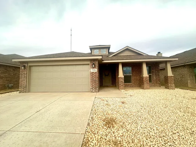 $1,775 | 7526 31st Place, Lubbock, TX 79407