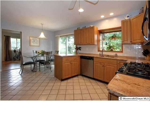 13 Tralee Road Hazlet, NJ 07730 - Photo 3 of 13 Additional Photo