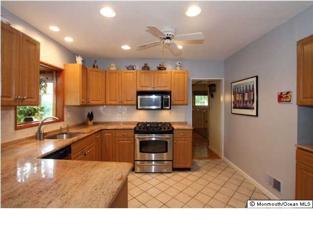 13 Tralee Road Hazlet, NJ 07730 - Photo 4 of 13 Additional Photo