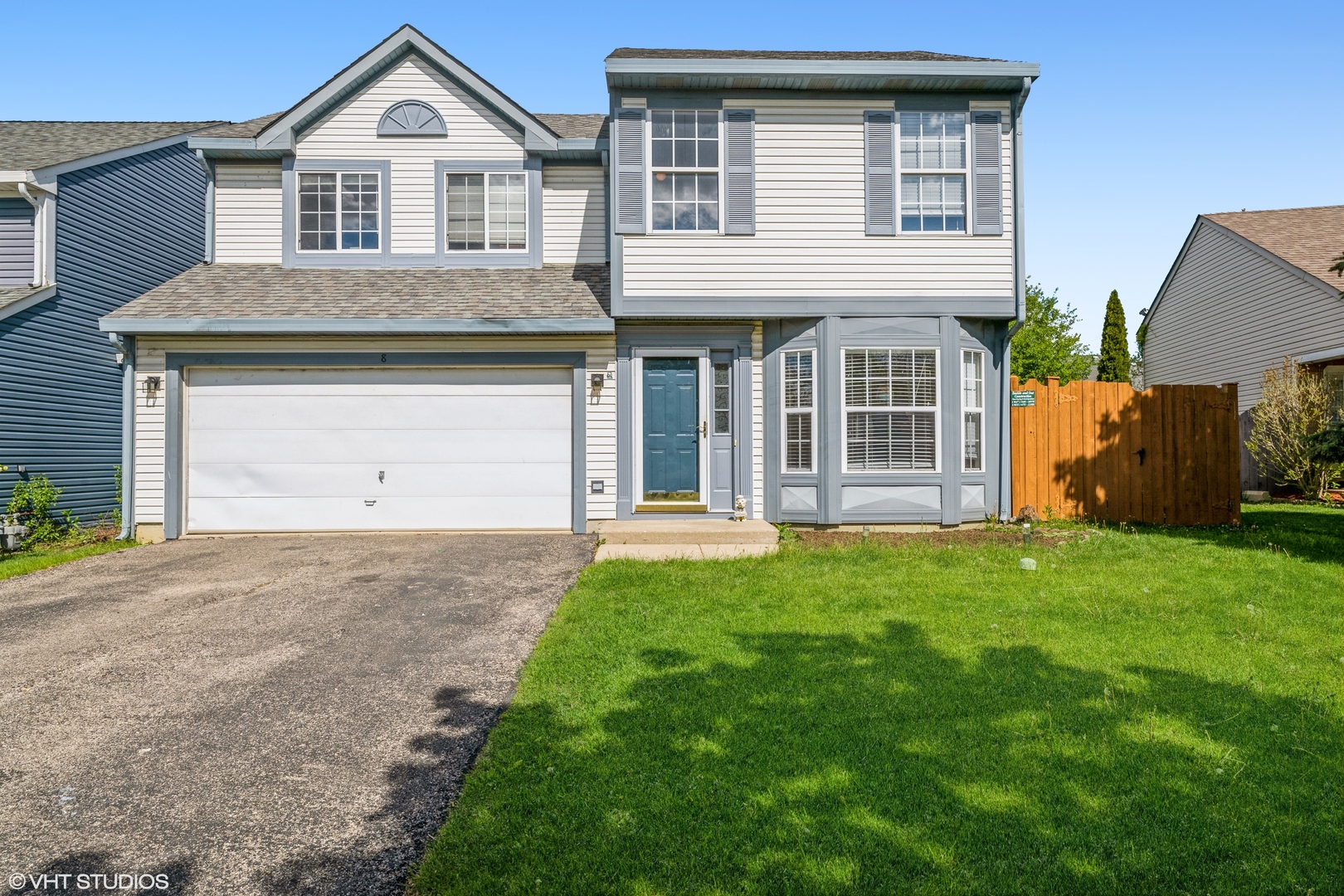 8 West Rustic Lane Round Lake Beach, IL 60073 - Photo 1 of 10