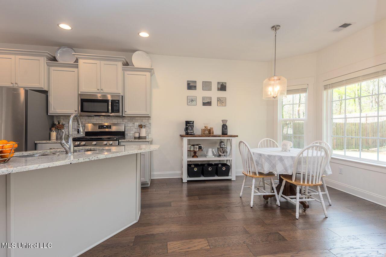 1155 Pettigrew Drive Hernando, MS 38632 - Photo 7 of 22 C18725A4-0FCF-495F-B614-84DDA52340C6