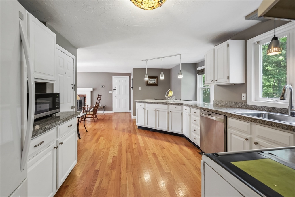 10 French Farm Road Attleboro, MA 02703 - Photo 12 of 25 Gallery Image 12