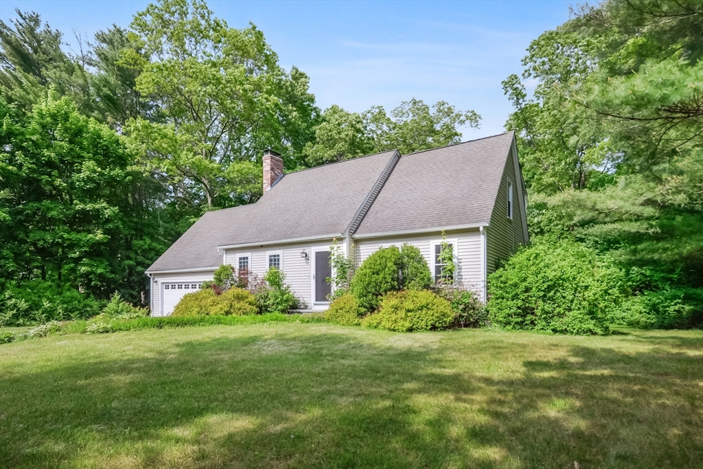 10 French Farm Road Attleboro, MA 02703 - Photo 2 of 25 Gallery Image 2