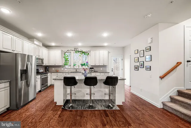 $639,999 | 12 Maxwell Lane, Malvern, PA 19355