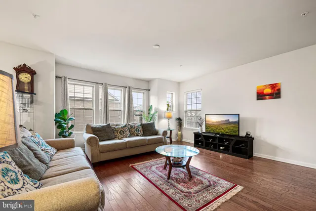 $639,999 | 12 Maxwell Lane, Malvern, PA 19355