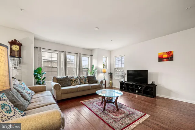 $639,999 | 12 Maxwell Lane, Malvern, PA 19355