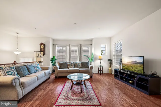 $639,999 | 12 Maxwell Lane, Malvern, PA 19355