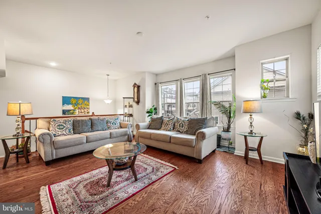 $639,999 | 12 Maxwell Lane, Malvern, PA 19355