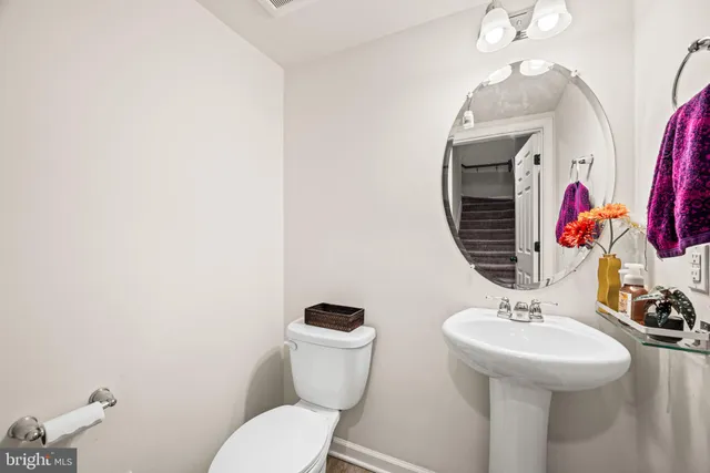 $639,999 | 12 Maxwell Lane, Malvern, PA 19355