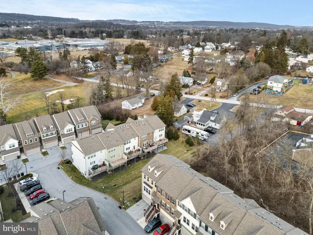 $639,999 | 12 Maxwell Lane, Malvern, PA 19355