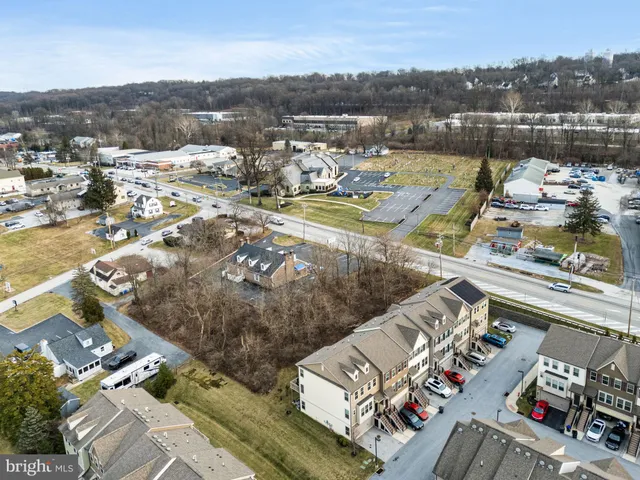 $639,999 | 12 Maxwell Lane, Malvern, PA 19355