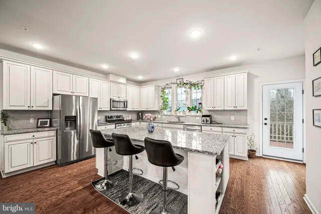 $639,999 | 12 Maxwell Lane, Malvern, PA 19355