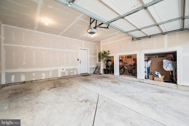 $639,999 | 12 Maxwell Lane, Malvern, PA 19355