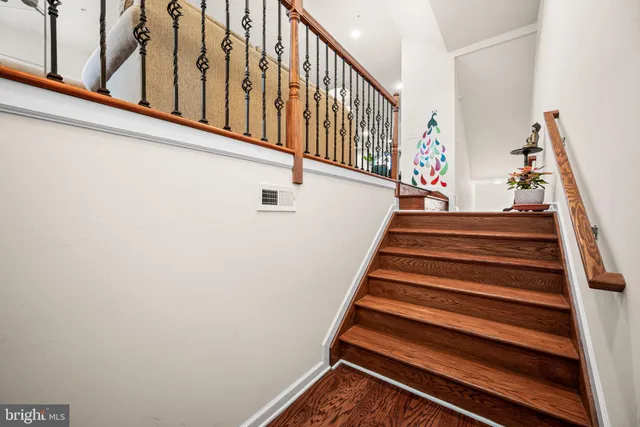 $639,999 | 12 Maxwell Lane, Malvern, PA 19355