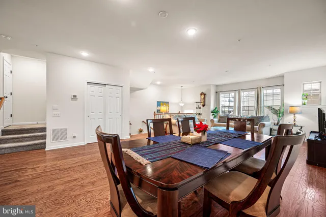 $639,999 | 12 Maxwell Lane, Malvern, PA 19355