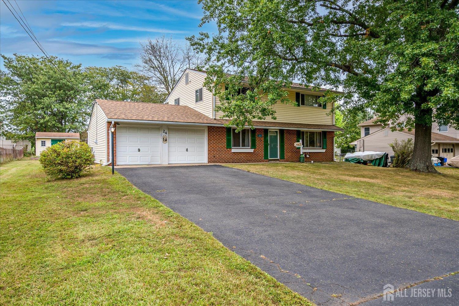 24 Langley Road Kendall Park, NJ 08824 - Photo 1 of 33 Gallery Image 1