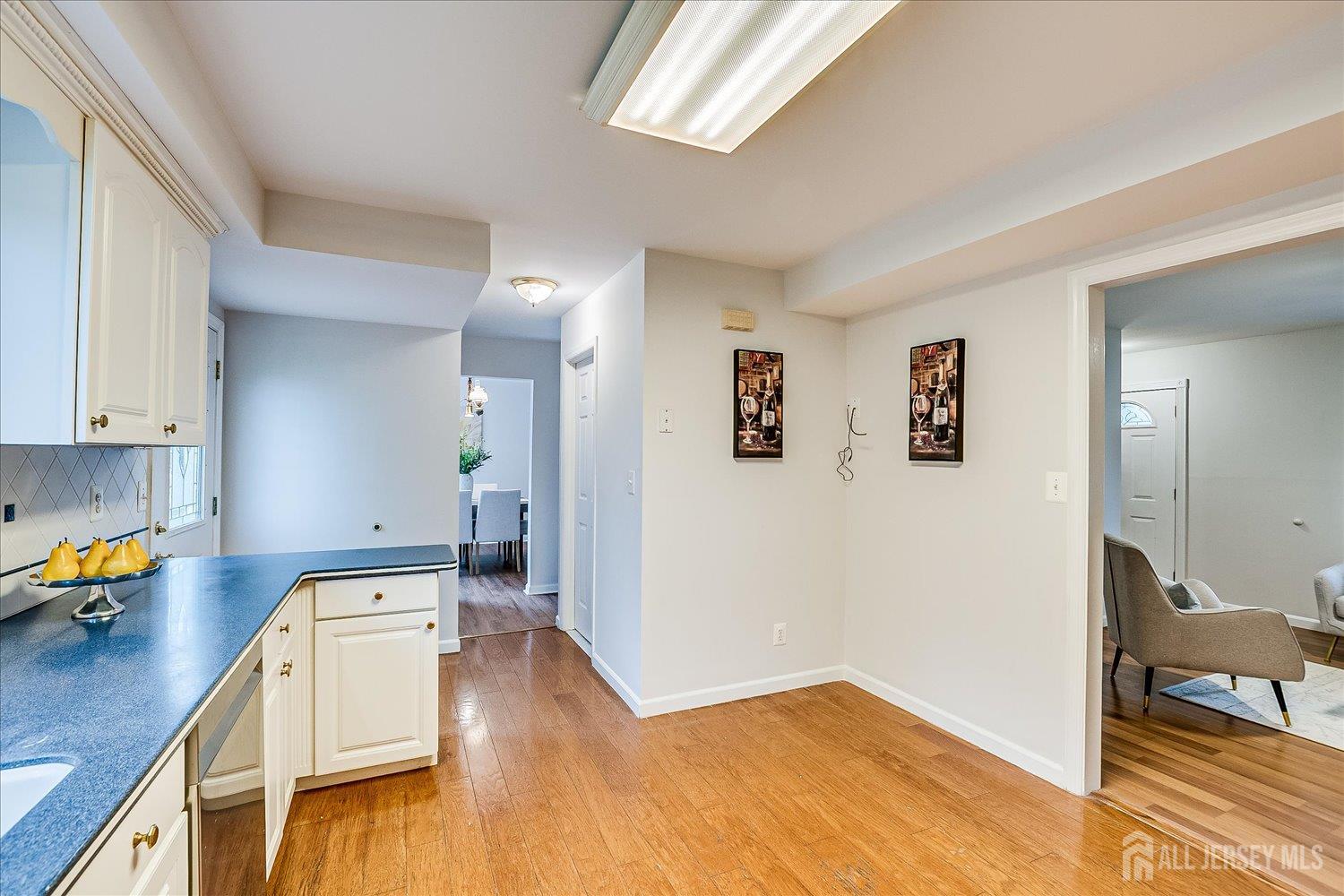 24 Langley Road Kendall Park, NJ 08824 - Photo 11 of 33 Gallery Image 11