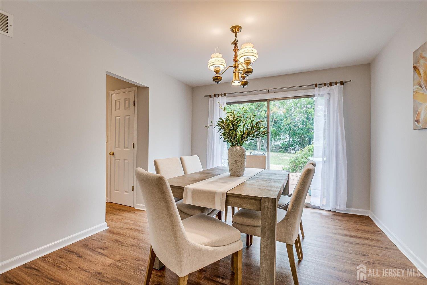 24 Langley Road Kendall Park, NJ 08824 - Photo 6 of 33 Gallery Image 6