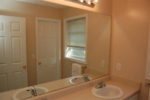 1897 Hexam Road Niskayuna, NY 12309 - Photo 9 of 12 Photo 9