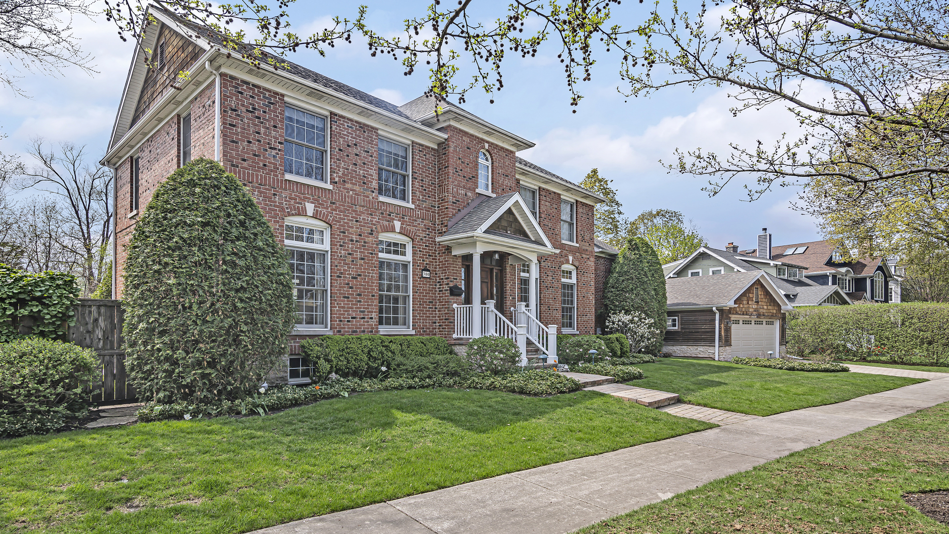 300 Walnut Street Winnetka, IL 60093 - Photo 28 of 28 a brick building with a yard