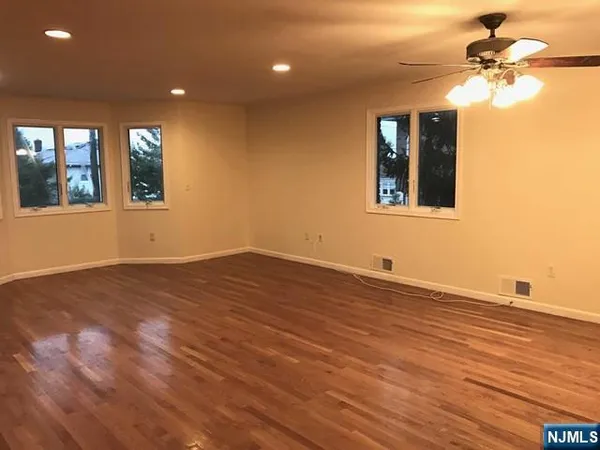 $4,600 | 441 Hillcrest Place, Unit B, Palisades Park, NJ 07650