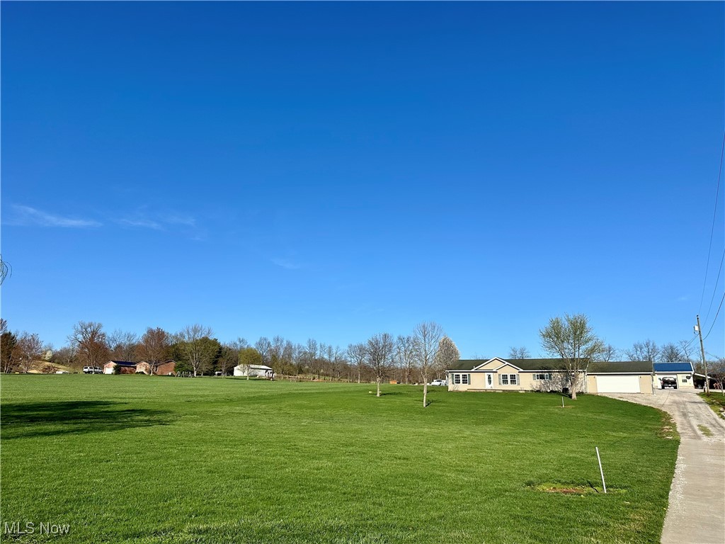 Plenty of yard space