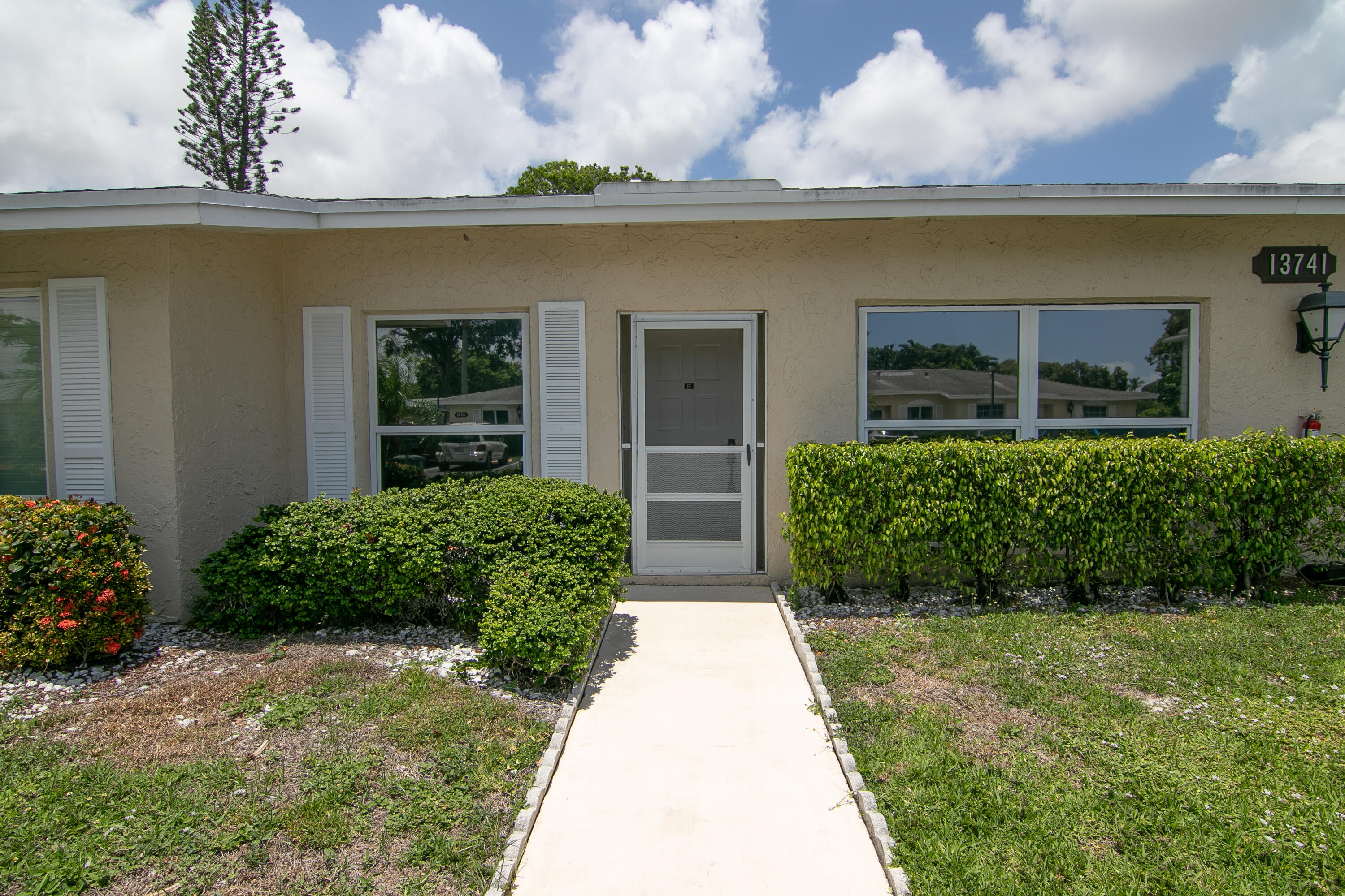 13741 Flora Place, Unit B Delray Beach, FL 33484 - Photo 1 of 34 ENTRANCE AREA