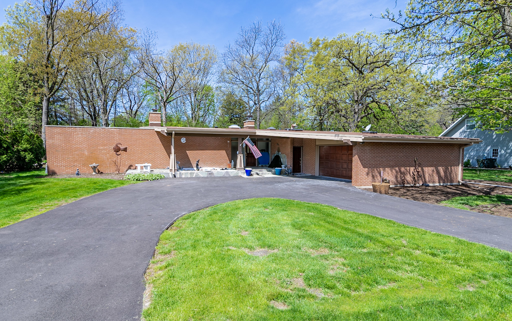 12 Ferndale Road Deer Park, IL 60010 - Photo 1 of 36 Gallery Image 1
