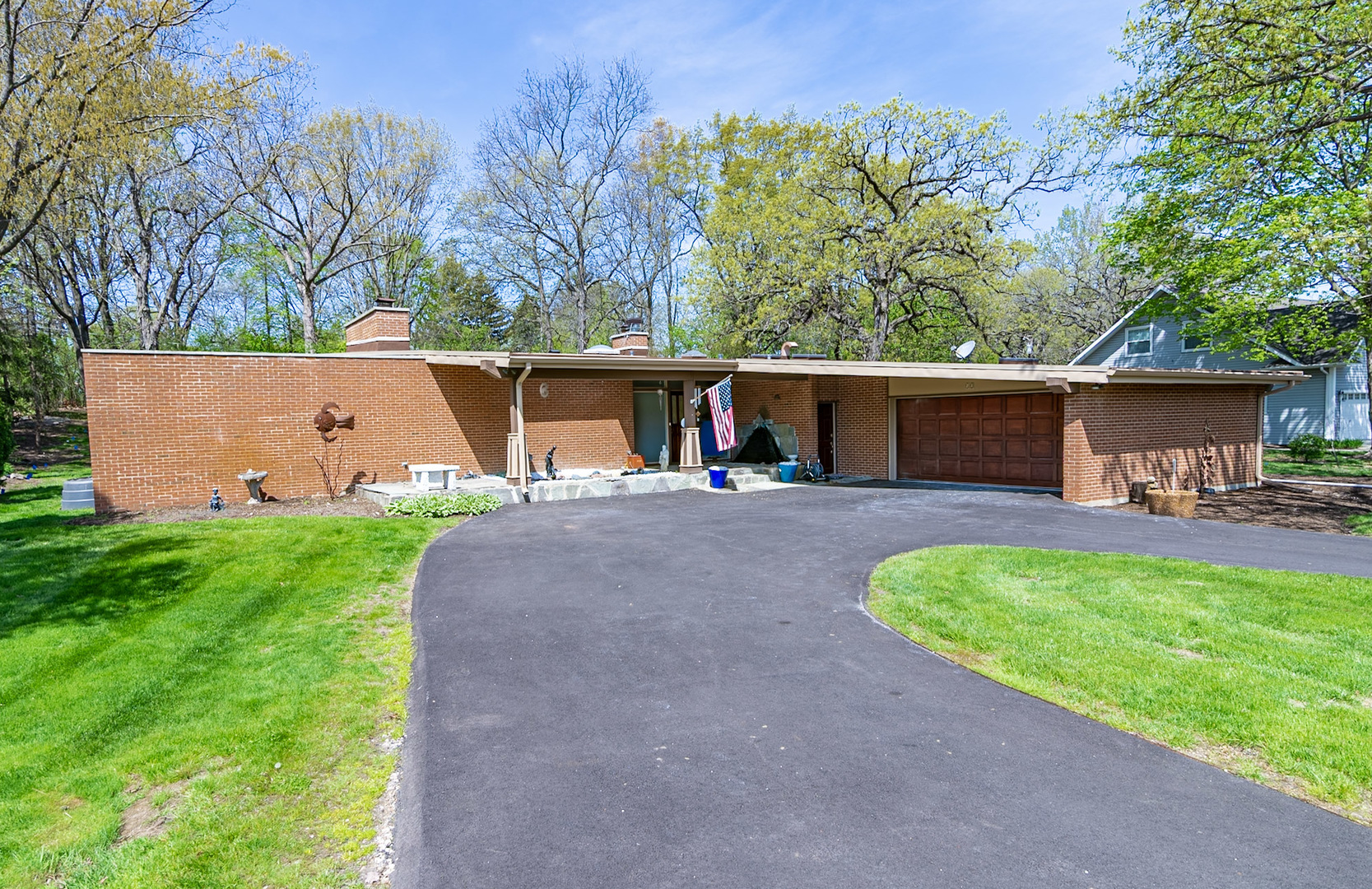 12 Ferndale Road Deer Park, IL 60010 - Photo 2 of 36 Gallery Image 2