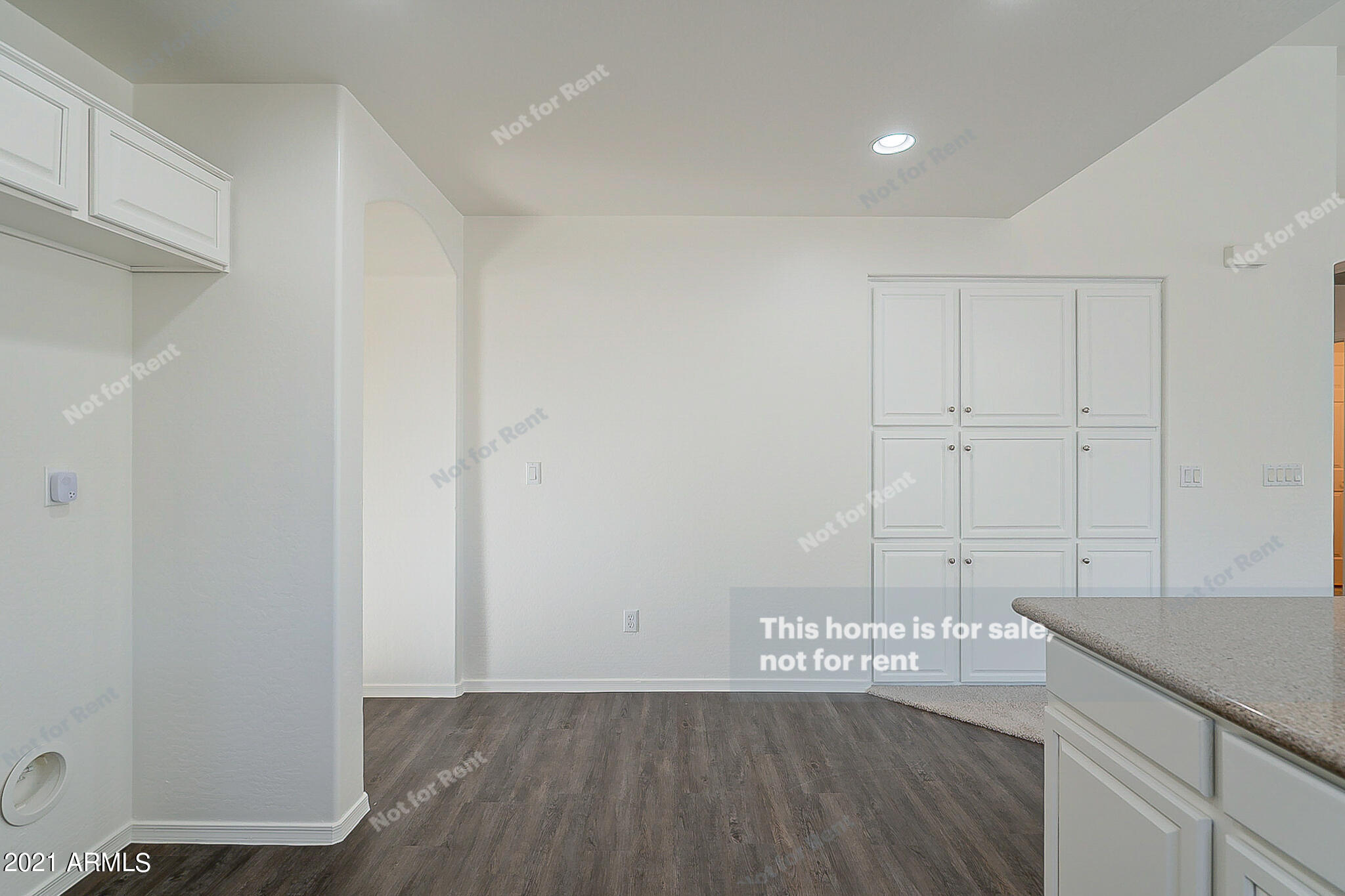 2875 South Martingale Road Gilbert, AZ 85295 - Photo 9 of 42 listing_6