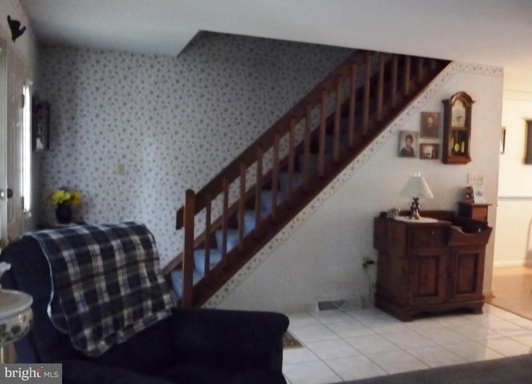 7 Laurel Ridge Leola, PA 17540 - Photo 4 of 21 Gallery Image 4