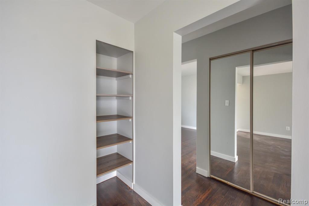 4030 West 13 Mile Road, Unit D3 Royal Oak, MI 48073 - Photo 4 of 13