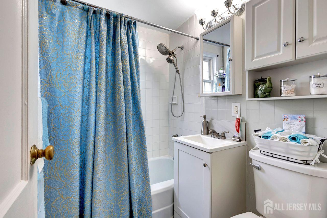 3 State Street Carteret, NJ 07008 - Photo 14 of 41