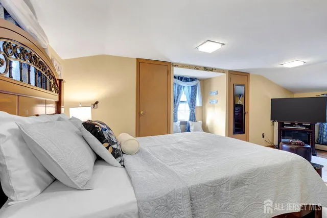 $545,000 | 3 State Street, Carteret, NJ 07008