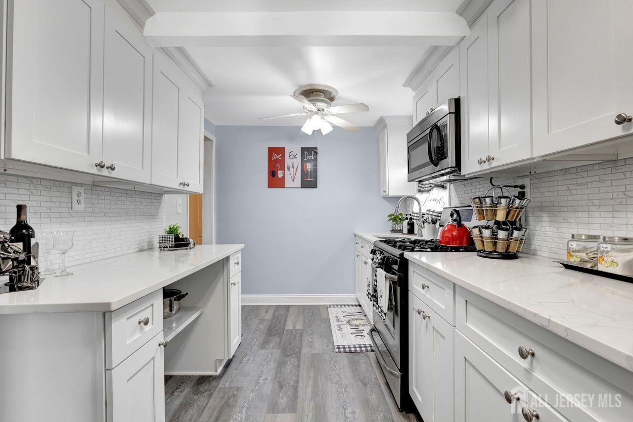 3 State Street Carteret, NJ 07008 - Photo 5 of 41