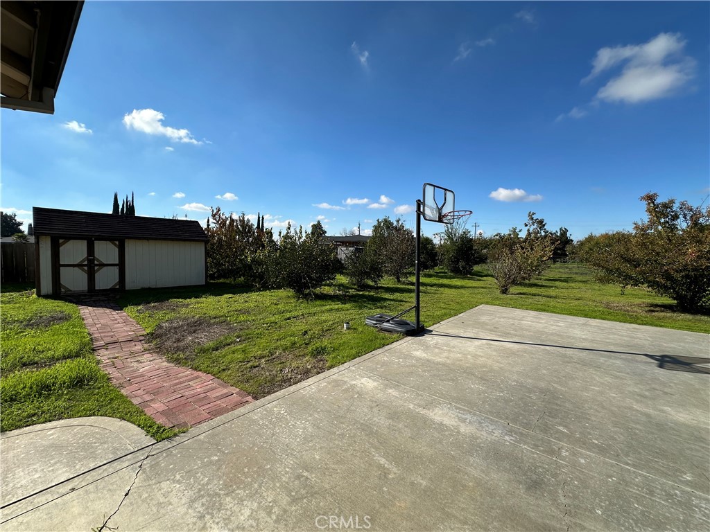 3119 Lorrie Court Merced, CA 95348 - Photo 38 of 38 a view of a green field